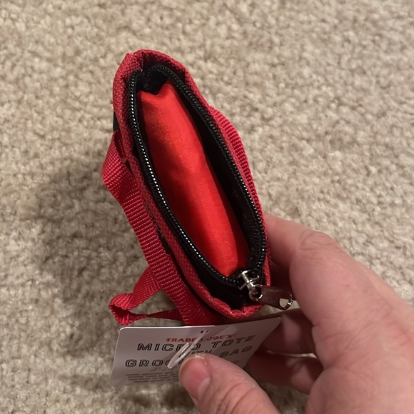 New Trader Joe's Micro Tote with Grocery Bag 2 in 1 Limited Edition - Picture 4 of 5